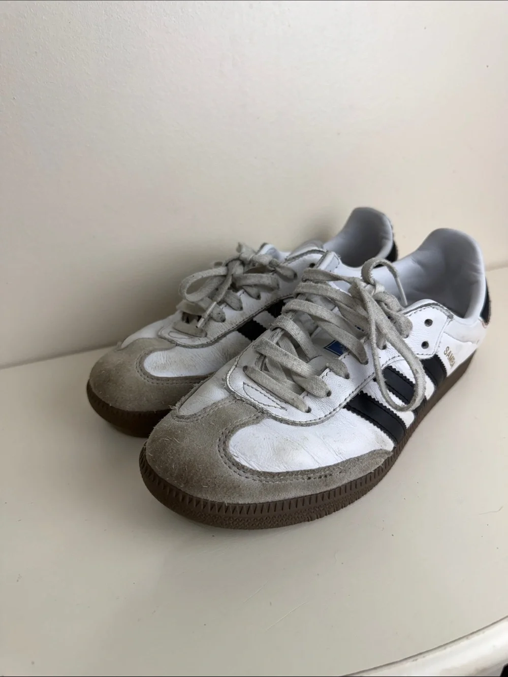 (2292) Adidas White and Black Samba Sneakers with Gum Sole, Size: 6.5